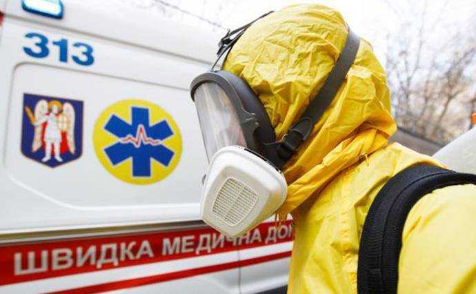 Коронавірус завдав потужний удар по Україні: коли закінчиться третя хвиля