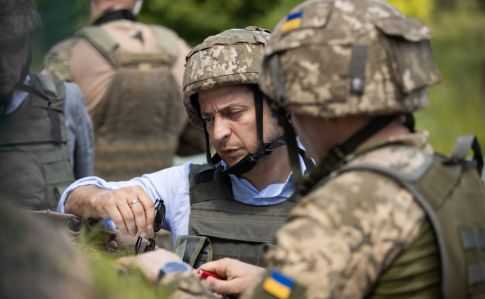Зеленский заявил, что настанет день, когда украинские военные будут лишь миротворцами