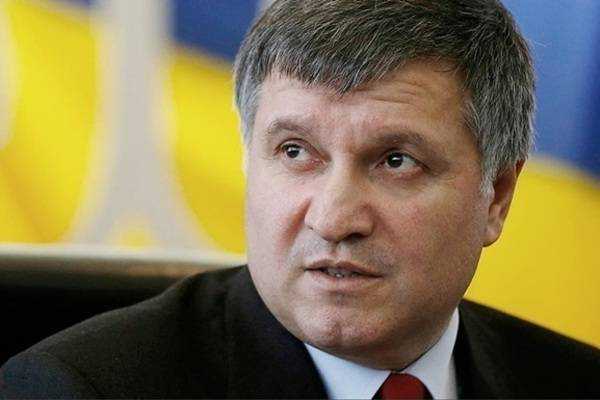 Аваков заявил: МВД станет на сторону нового президента