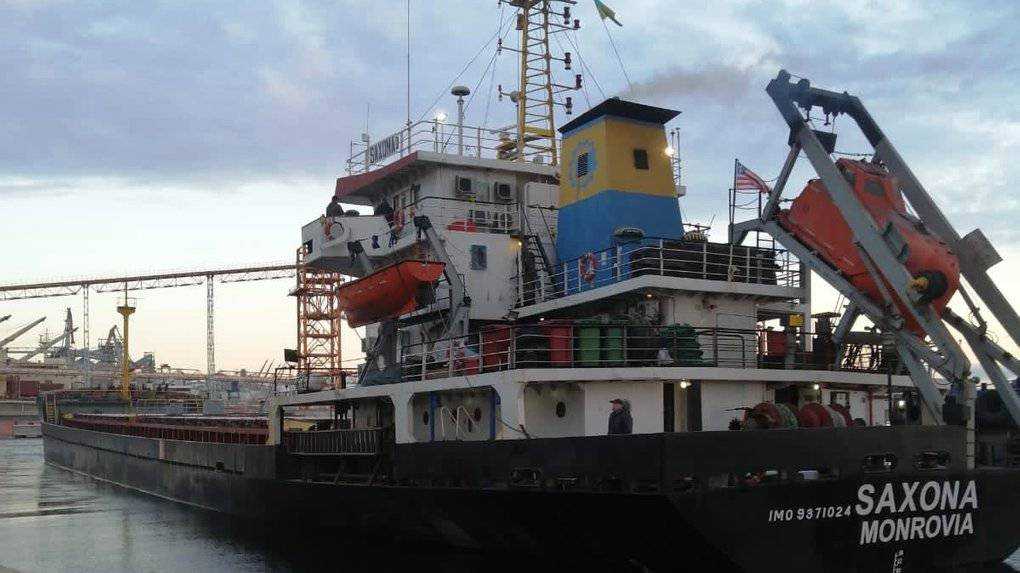 З портів Одещини вийшло ще вісім суден