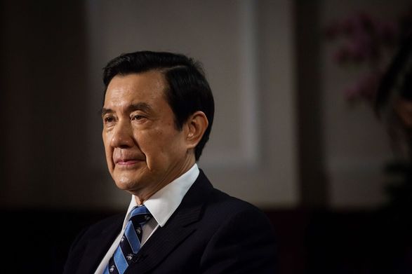 Бывший президент Тайваня во время визита в Пекин неожиданно заявил, что "мы все китайцы"
