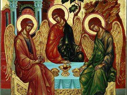 Православные христиане сегодня отмечают День святой Троицы