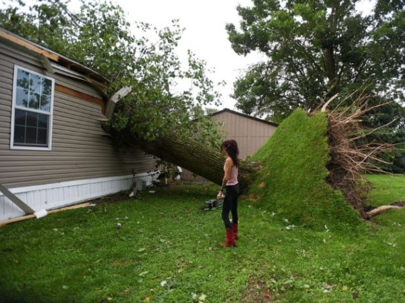 В США в результате торнадо в штате Мичиган погибли по меньшей мере пять человек