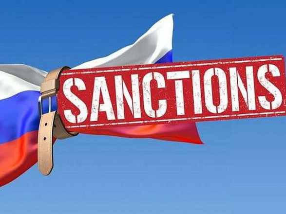 Зеленский подписал указ о применении персональных санкций до 200 человек, связанных с рф
