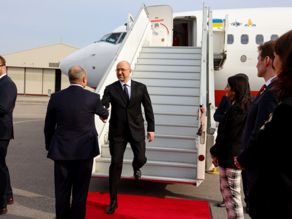 Премьер-министр Украины прибыл в Канаду с визитом в Канаду