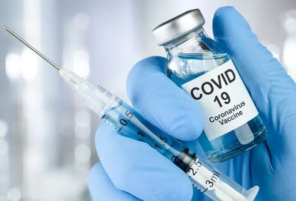 Карантин отступает - вакцины остаются? В Минздраве сообщили об остатках вакцин против COVID-19