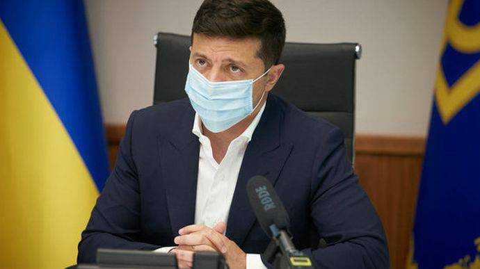 Зеленский анонсировал получение миллиона COVID-вакцин "от ведущей международной компании"