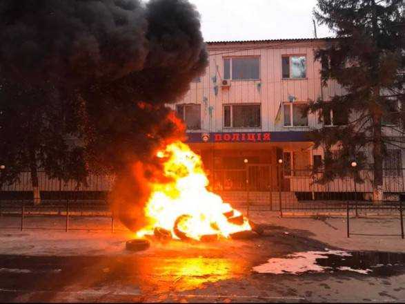 Полиция отреагировала на протесты после убийства в Каховке: расследование будет справедливым