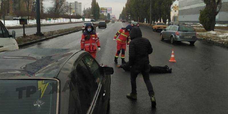 В Харькове пешеходу оторвало голову при столкновении с машиной
