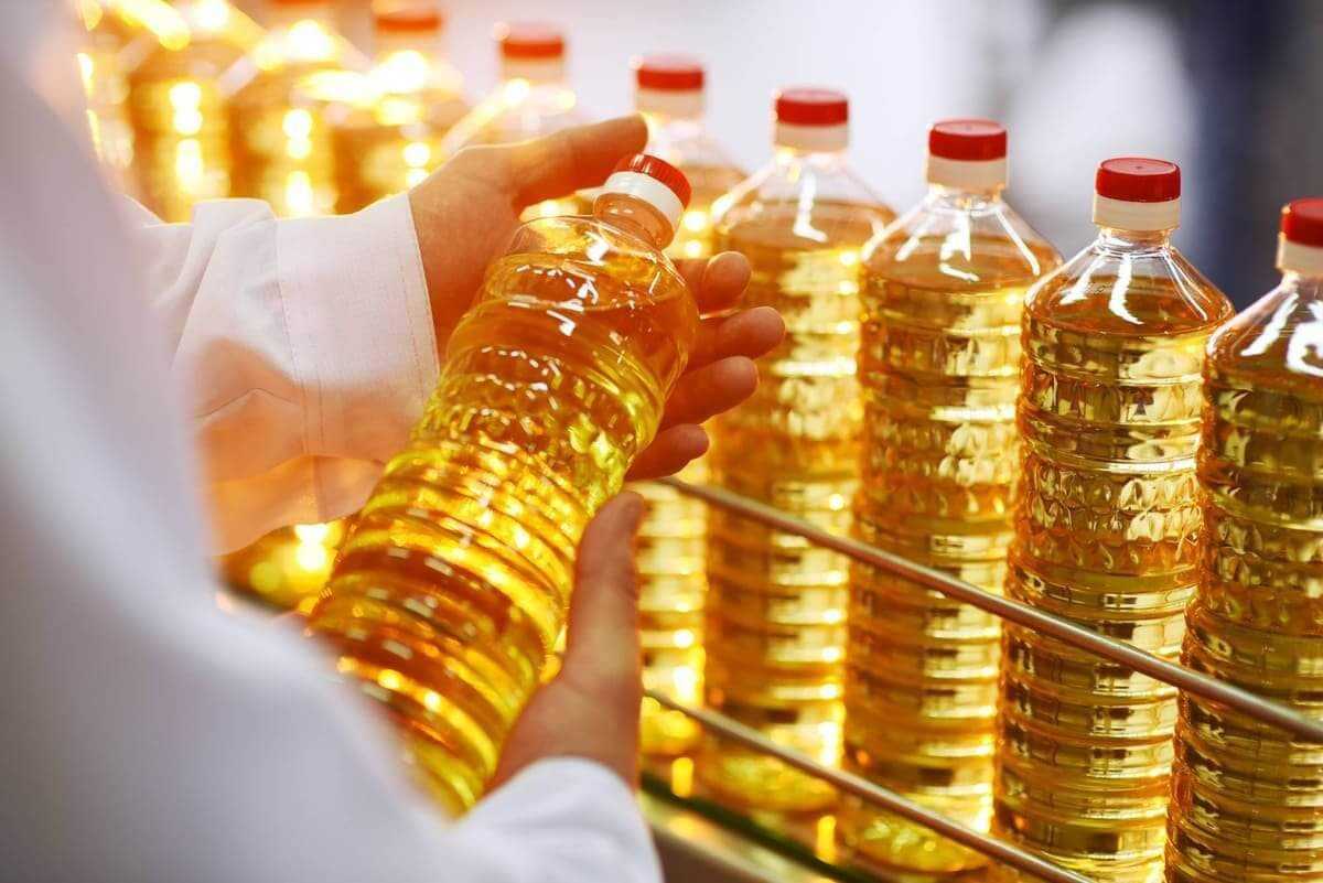 В Україні подешевшало соняшникова олія та гречка
