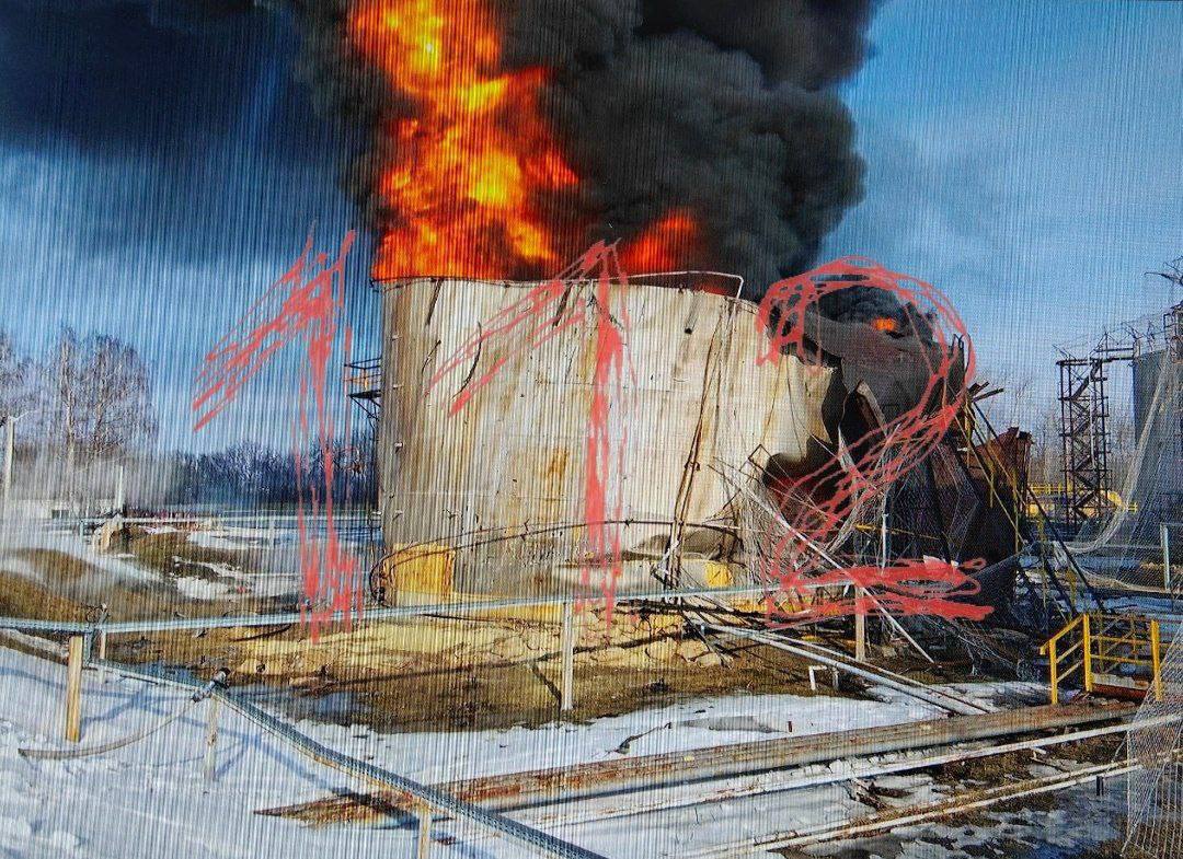 После взрыва в Белгородской области: горит нефтебаза: горит нефтебаза
