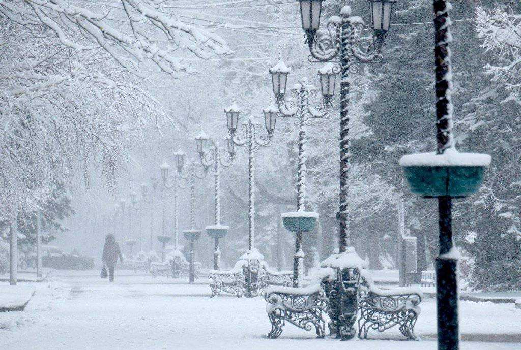 Снігопади і вночі до -16 градусів: погода в Україні на завтра
