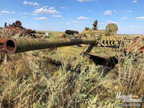 Кладбище разбитой военной техники под Ростовом: россияне недоумевают