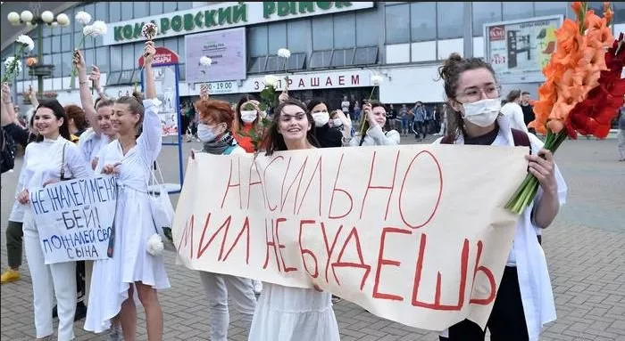 В Беларуси у участников протестов начали отбирать детей